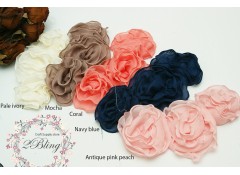 Rosette Trio Ruffle Collar Applique, 21x10 cm